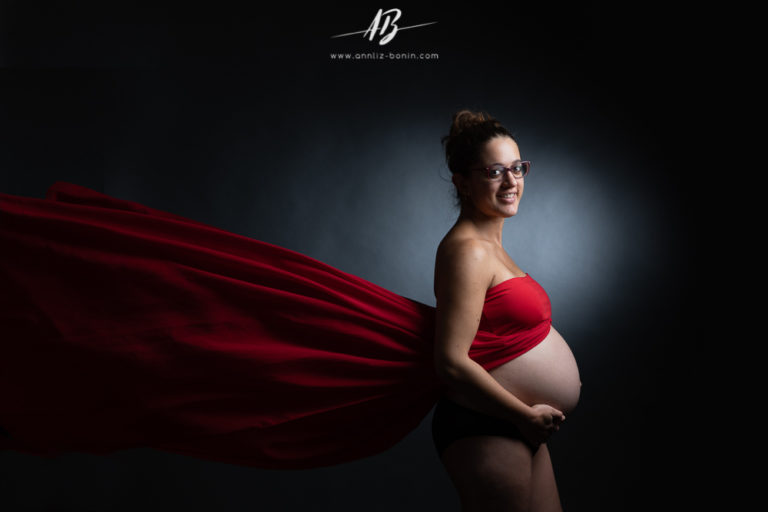 A. & J. – photos de grossesse en studio