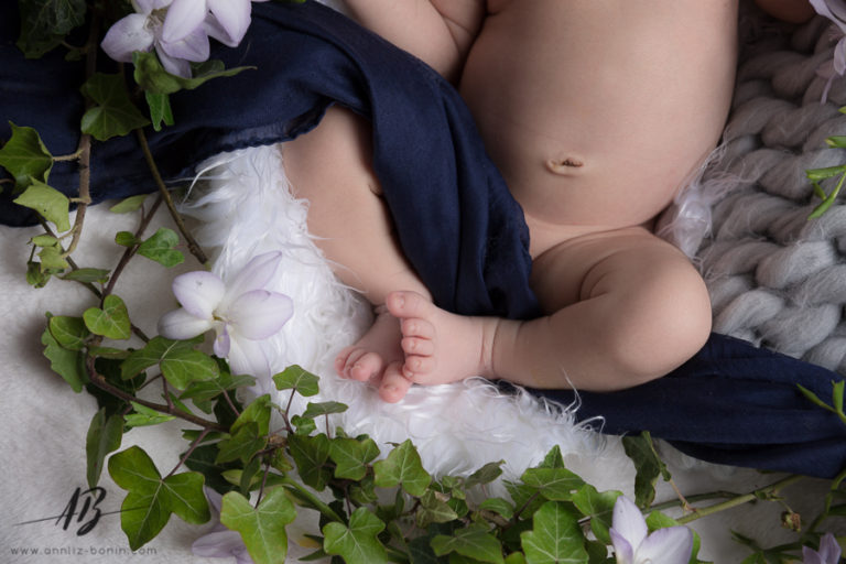 Lire la suite à propos de l’article La séance naissance d’Ali – photo de naissance en studio à Caen