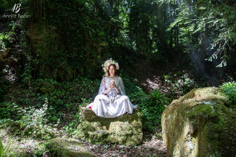 Eléa, séance photo magique en forêt
